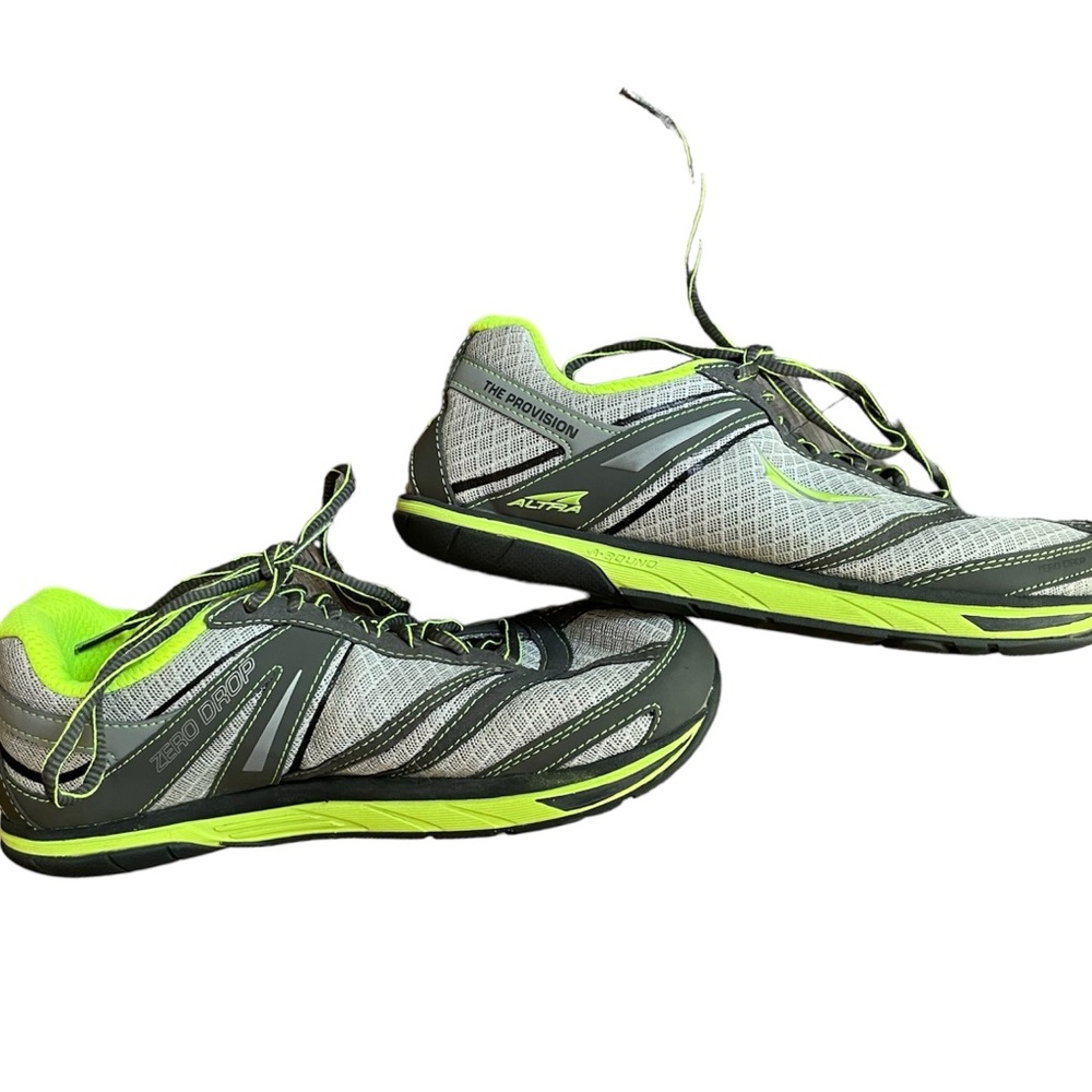 ALTRA men’s size 8 running shoes